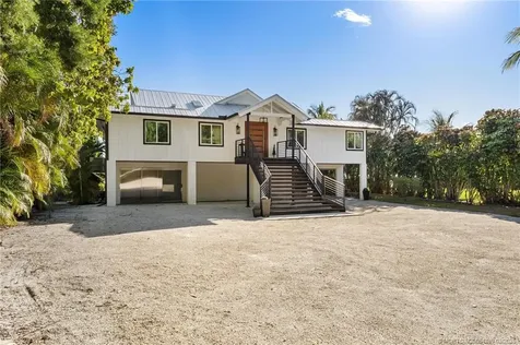 90 NW Alice Street Jensen Beach FL 34957