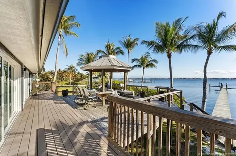 90 NW Alice Street Jensen Beach FL 34957