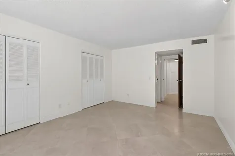 2950 SE Ocean Boulevard Stuart FL 34996