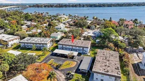 2950 SE Ocean Boulevard Stuart FL 34996