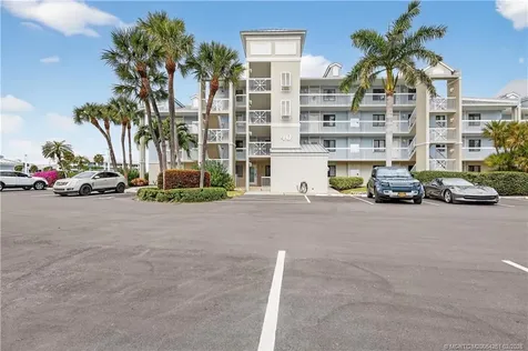 40 NE Plantation Road Stuart FL 34996