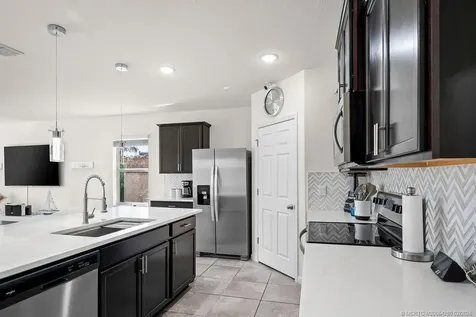 400 SW Aster Road Port St Lucie FL 34953