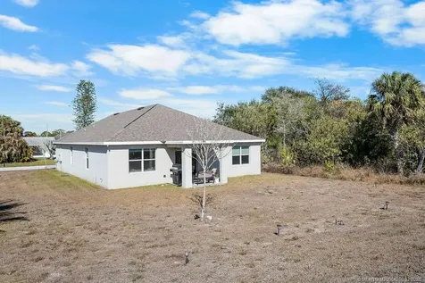 400 SW Aster Road Port St Lucie FL 34953