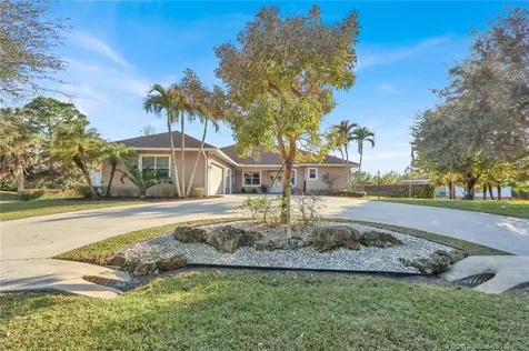 757 SE Ashley Oaks Way SE Stuart FL 34997