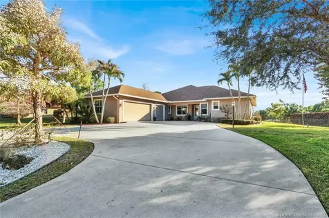 757 SE Ashley Oaks Way SE Stuart FL 34997