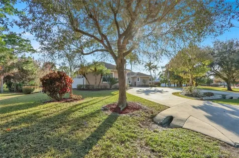 757 SE Ashley Oaks Way SE Stuart FL 34997