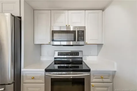 40 NE Plantation Road Stuart FL 34996
