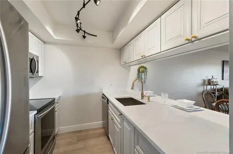 40 NE Plantation Road Stuart FL 34996