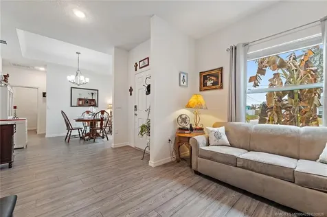 2172 SE South Buttonwood Drive Port St Lucie FL 34952