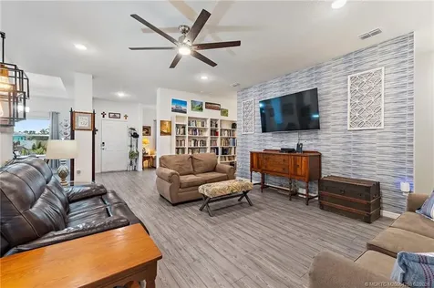 2172 SE South Buttonwood Drive Port St Lucie FL 34952