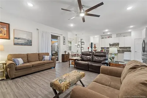 2172 SE South Buttonwood Drive Port St Lucie FL 34952