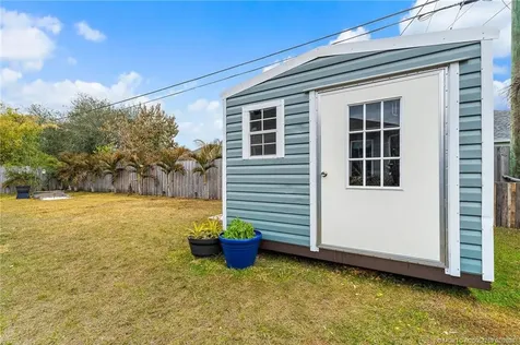 2172 SE South Buttonwood Drive Port St Lucie FL 34952