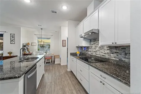 2172 SE South Buttonwood Drive Port St Lucie FL 34952