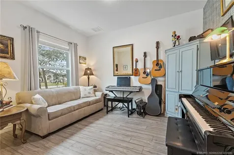 2172 SE South Buttonwood Drive Port St Lucie FL 34952