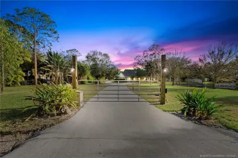 1800 SW Hackman Terrace Stuart FL 34997