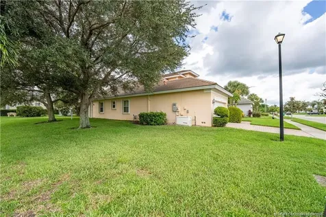127 NW Magnolia Lakes Boulevard Port St Lucie FL 34986
