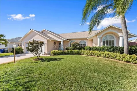 917 NE Maranta Terrado Jensen Beach FL 34957