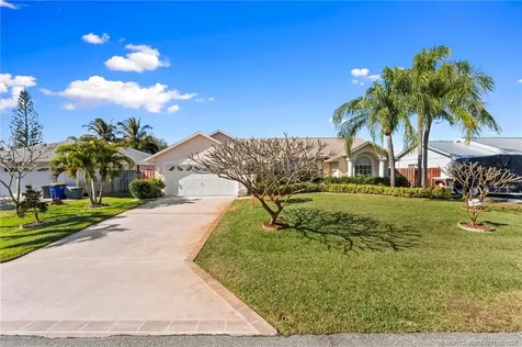 917 NE Maranta Terrado Jensen Beach FL 34957