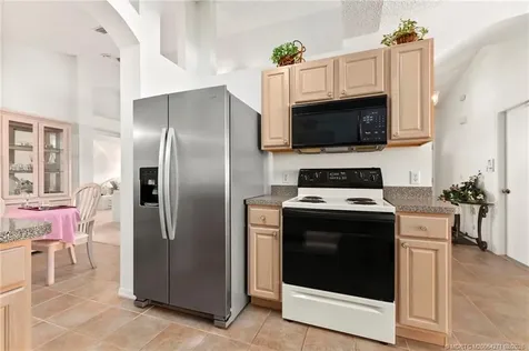 917 NE Maranta Terrado Jensen Beach FL 34957