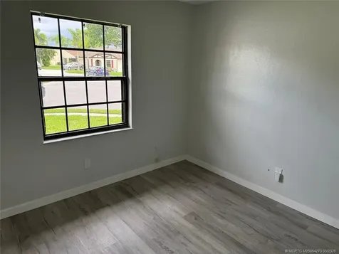 2398 SE Brekenridge Circle Port St Lucie FL 34952