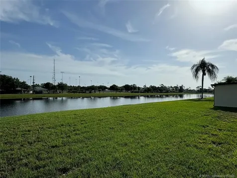 2398 SE Brekenridge Circle Port St Lucie FL 34952