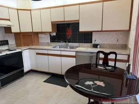 80 SW Blackburn Terrace Stuart FL 34997