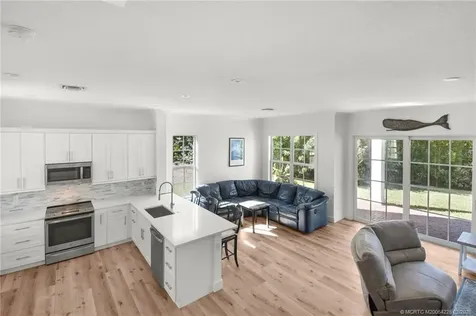 8109 SE Asaro Street Hobe Sound FL 33455