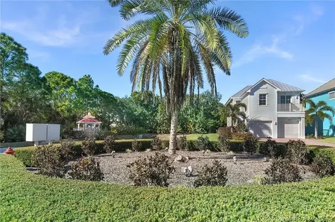 8109 SE Asaro Street Hobe Sound FL 33455