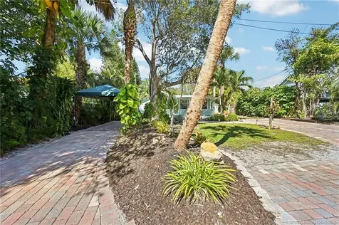3003 SE River Terrace Stuart FL 34996
