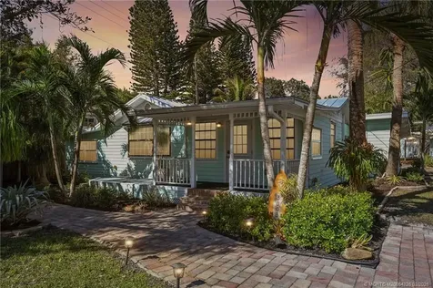 3003 SE River Terrace Stuart FL 34996