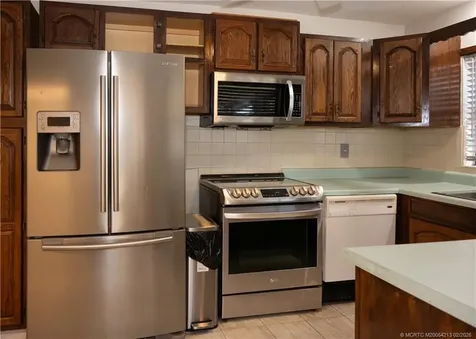 1015 Martinique Avenue Fort Pierce FL 34982