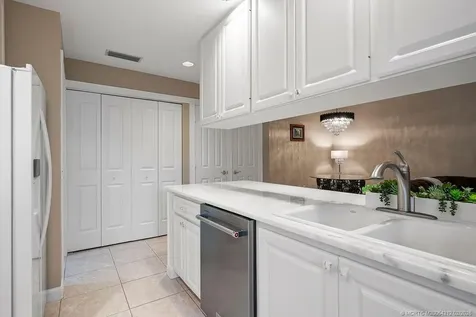 6236 SE Monticello Terrace Hobe Sound FL 33455