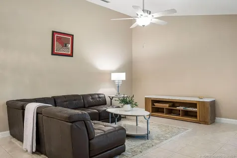 6236 SE Monticello Terrace Hobe Sound FL 33455