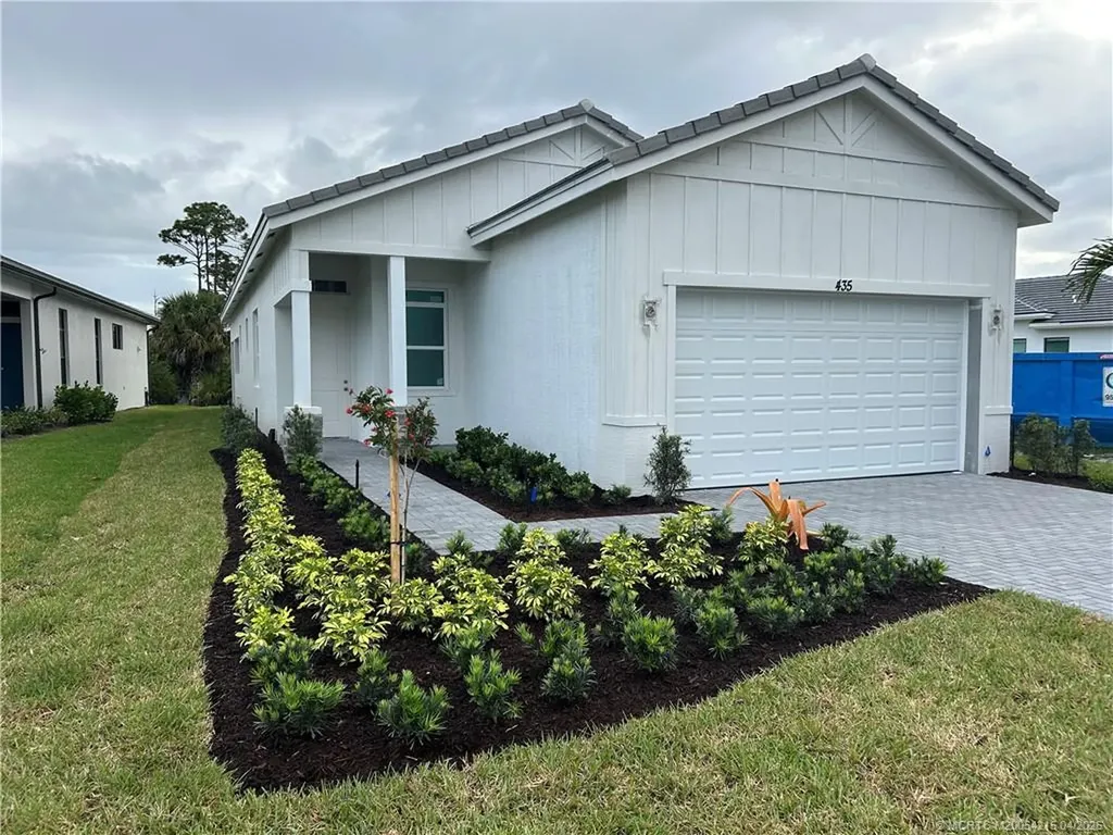 435 SE Via Sangro Port St Lucie FL 34952