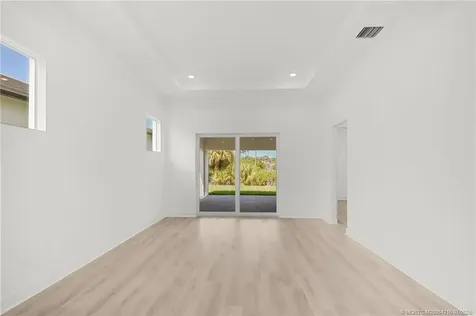 435 SE Via Sangro Port St Lucie FL 34952