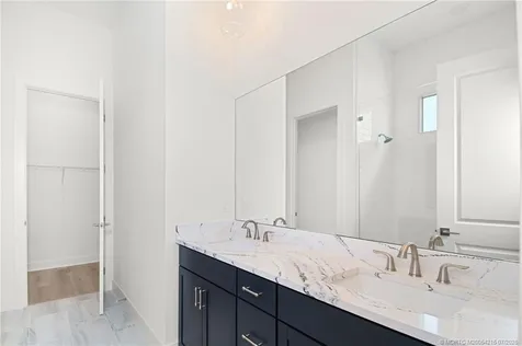 435 SE Via Sangro Port St Lucie FL 34952
