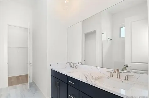 435 SE Via Sangro Port St Lucie FL 34952