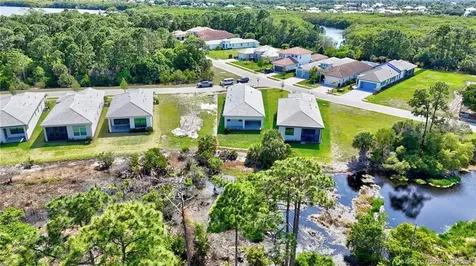 435 SE Via Sangro Port St Lucie FL 34952