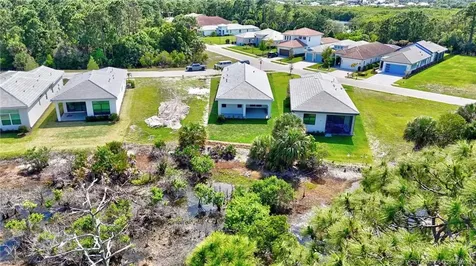 435 SE Via Sangro Port St Lucie FL 34952