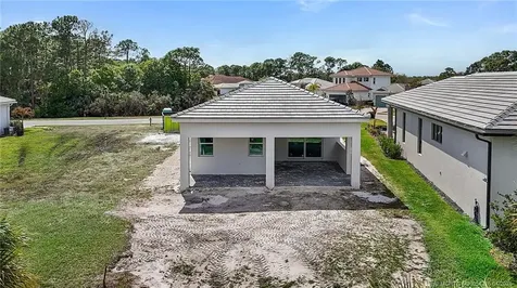 435 SE Via Sangro Port St Lucie FL 34952