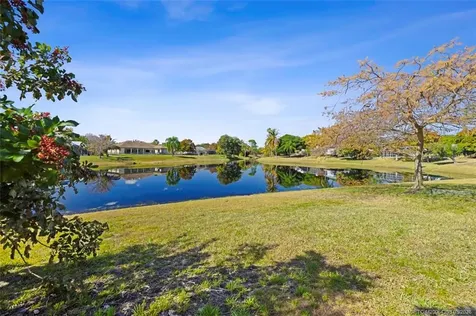 3074 NE Loquat Lane Jensen Beach FL 34957