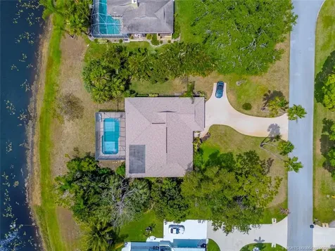 3074 NE Loquat Lane Jensen Beach FL 34957