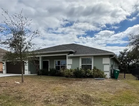 842 NW Treemont Avenue Port St Lucie FL 34983