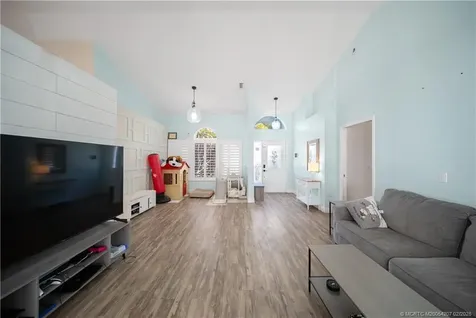 2526 SE Lily Street Port St Lucie FL 34952