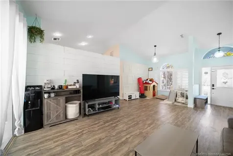 2526 SE Lily Street Port St Lucie FL 34952