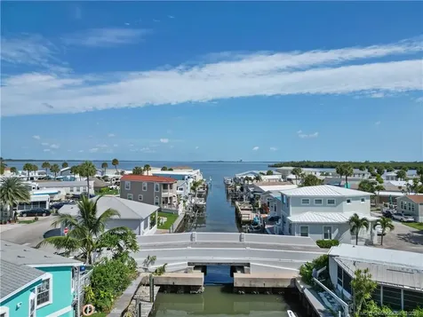 2115 Nettles Boulevard Jensen Beach FL 34957