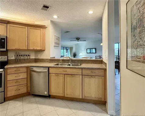 6295 SE Charleston Place Hobe Sound FL 33455