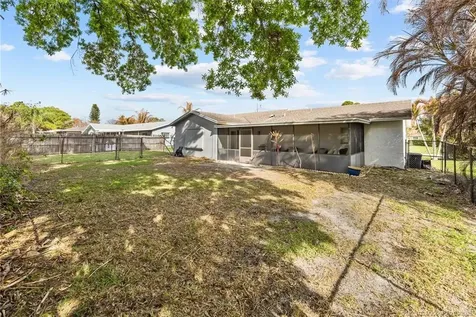 1250 SE Petunia Avenue Port St Lucie FL 34952