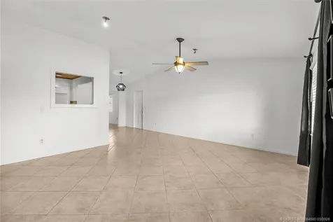1250 SE Petunia Avenue Port St Lucie FL 34952