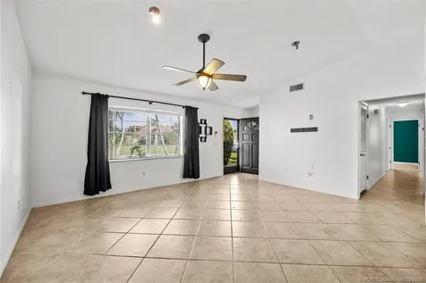 1250 SE Petunia Avenue Port St Lucie FL 34952